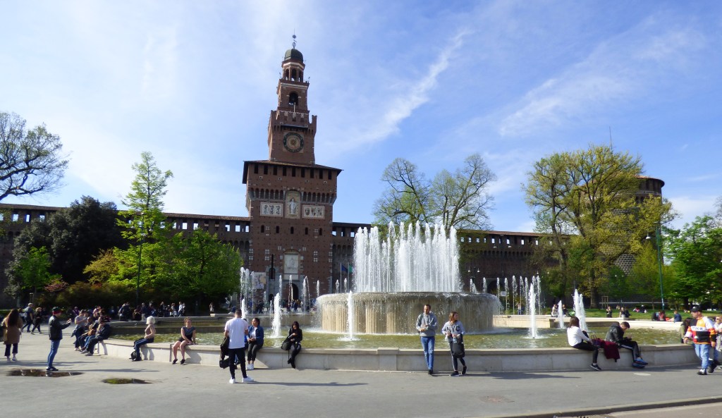 castello-sforzesco-front-view