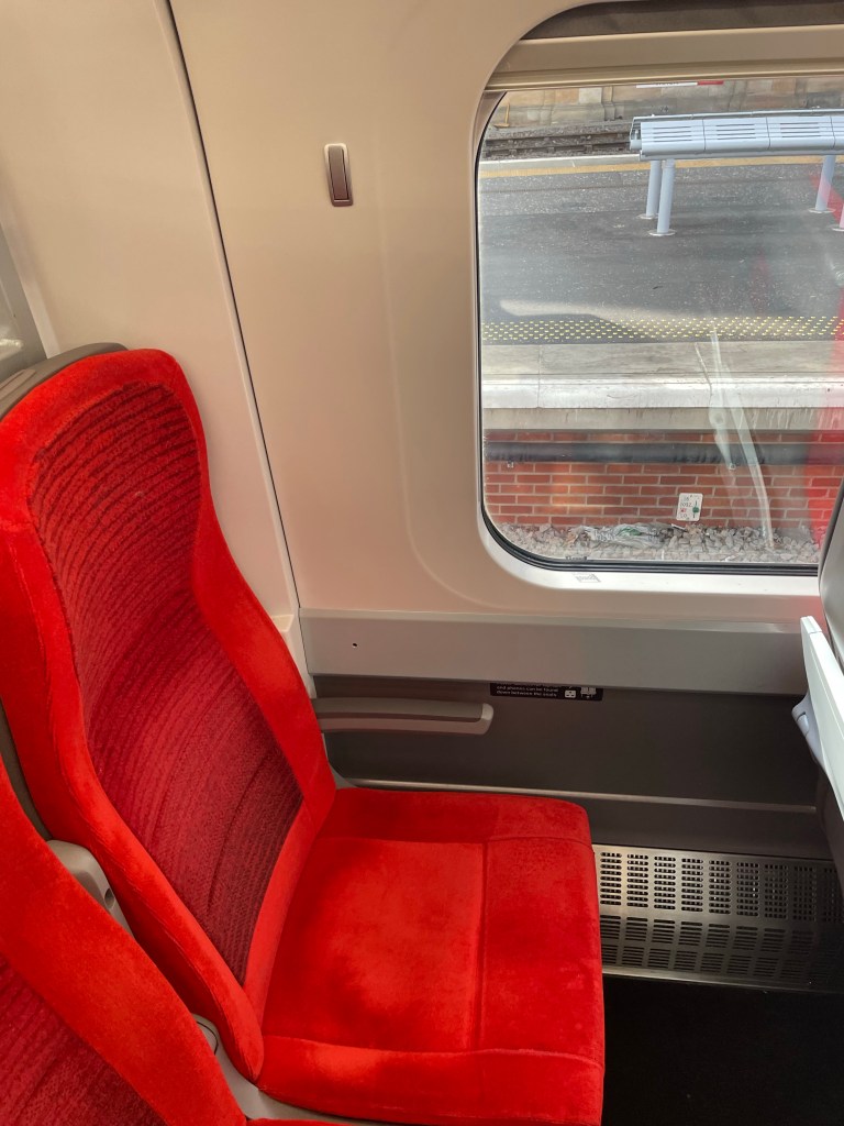 Carriage J seat 3