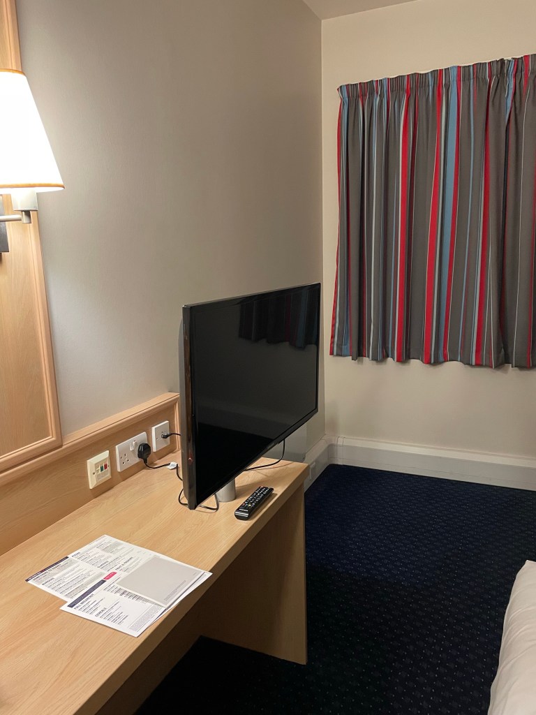 Double Room showing TV