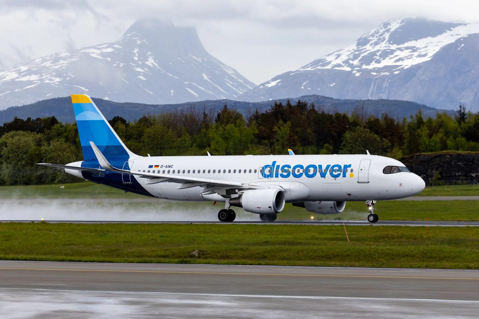 Discover Announces New Services to&nbsp;Scotland
